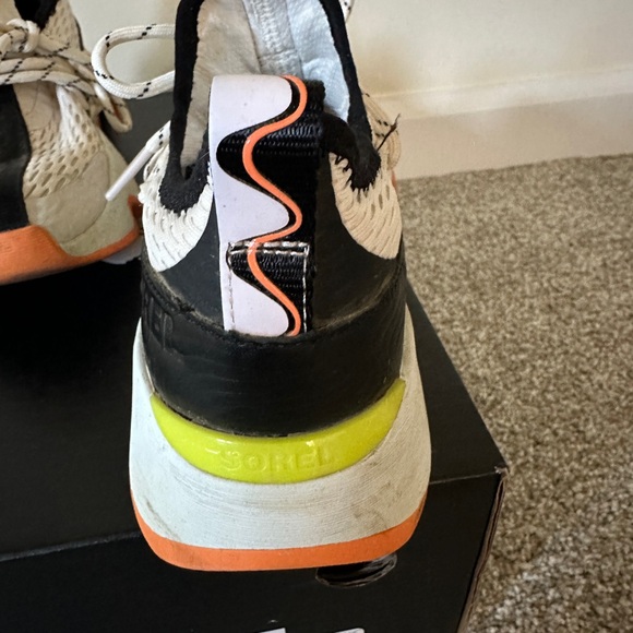 Sorel White Sneakers - Picture 4 of 6